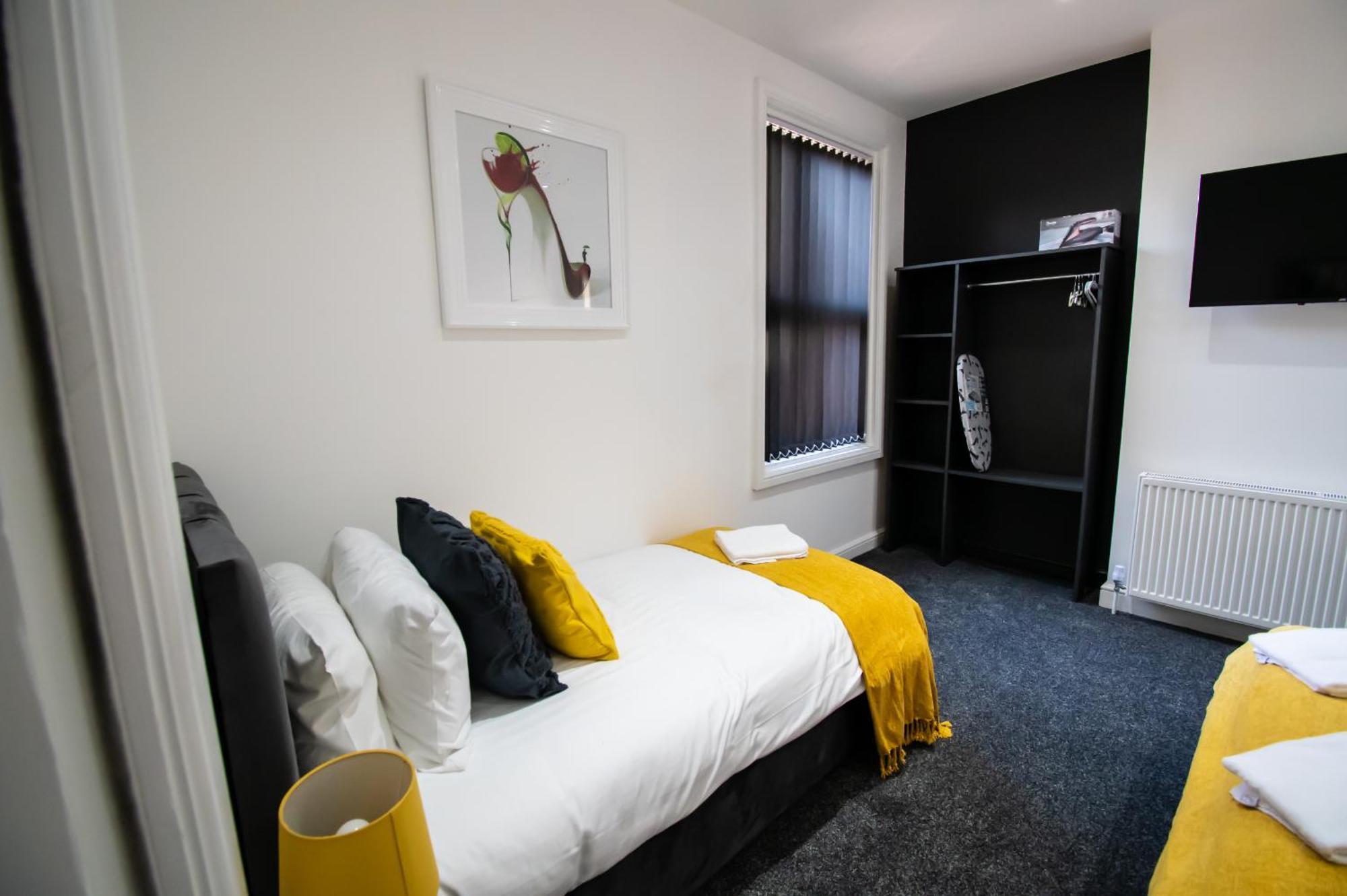 Winter Gardens Suites By Sasco Blackpool Room photo