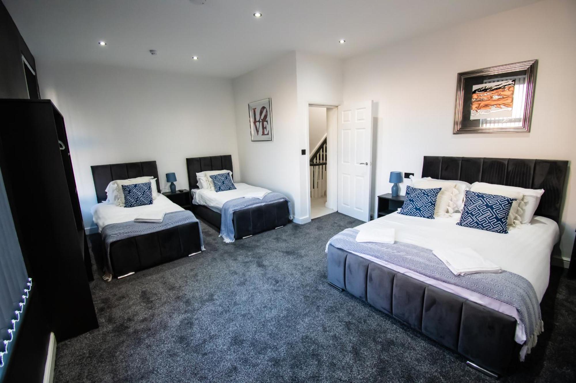 Winter Gardens Suites By Sasco Blackpool Room photo
