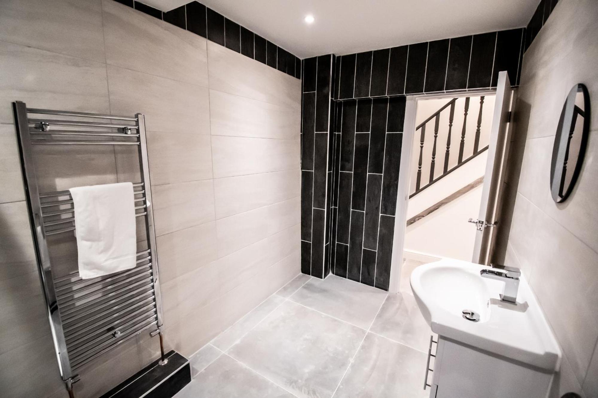 Winter Gardens Suites By Sasco Blackpool Room photo