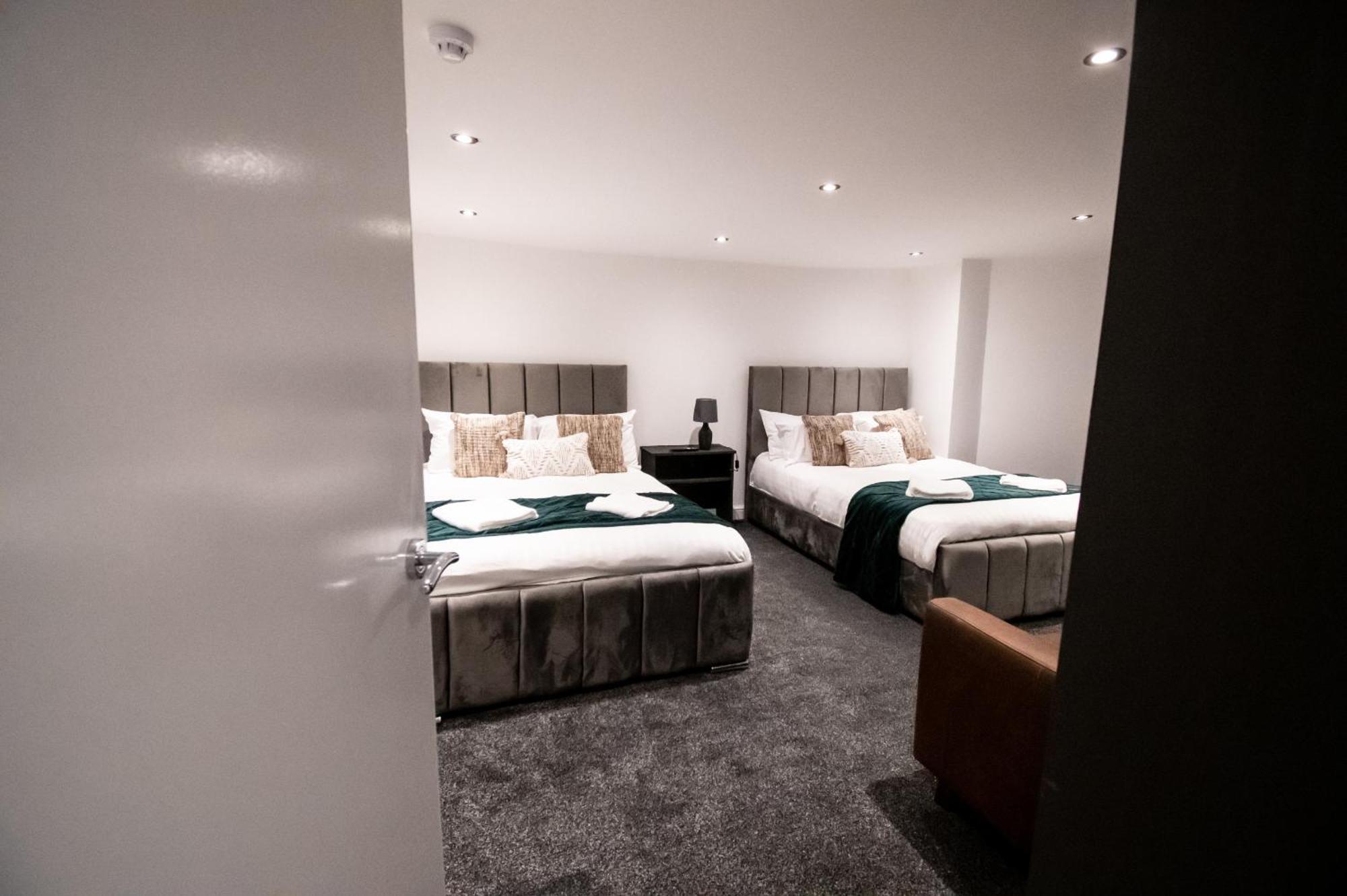 Winter Gardens Suites By Sasco Blackpool Room photo