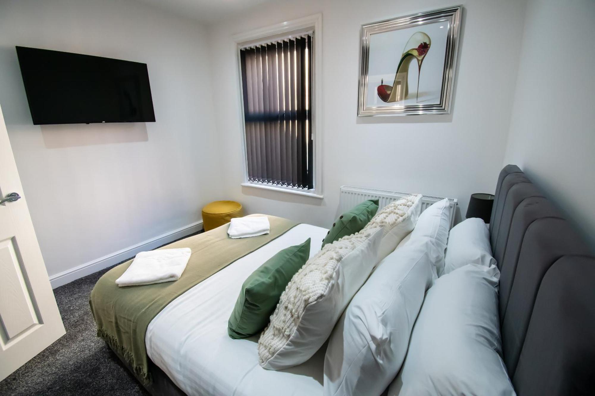 Winter Gardens Suites By Sasco Blackpool Exterior photo